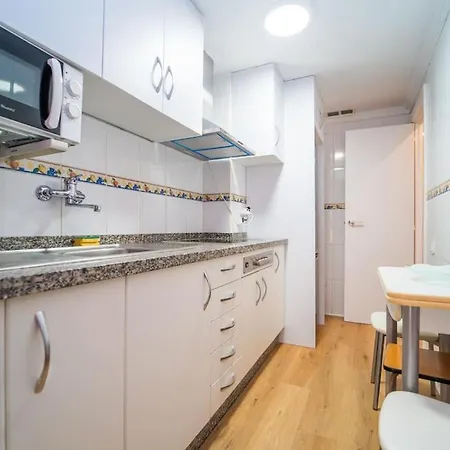 Authentic Alicante: Central Flat Near The Beach *