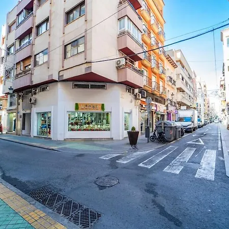 Authentic Alicante: Central Flat Near The Beach *