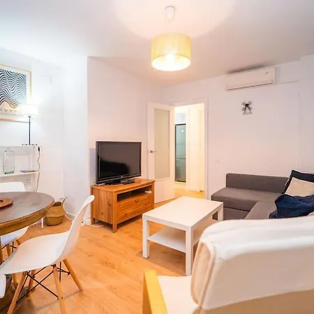 Authentic Alicante: Central Flat Near The Beach *