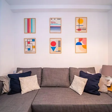 Authentic Alicante: Central Flat Near The Beach דירה אליקאנטה