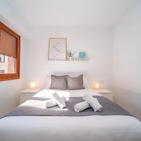 Authentic Alicante: Central Flat Near The Beach Apartment Alicante